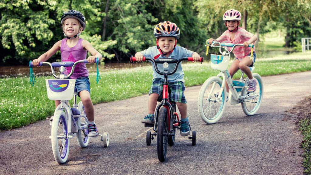 Kā izvēlēties velosipēdu bērnam?